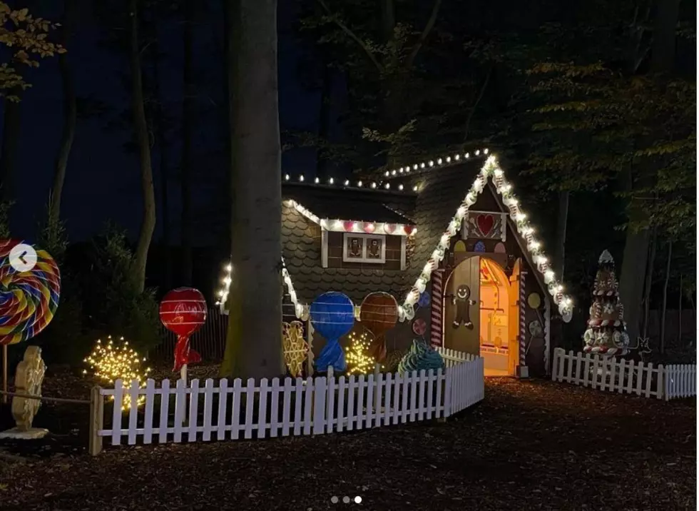 Have You Seen This Incredible Christmas Village in Manalapan?
