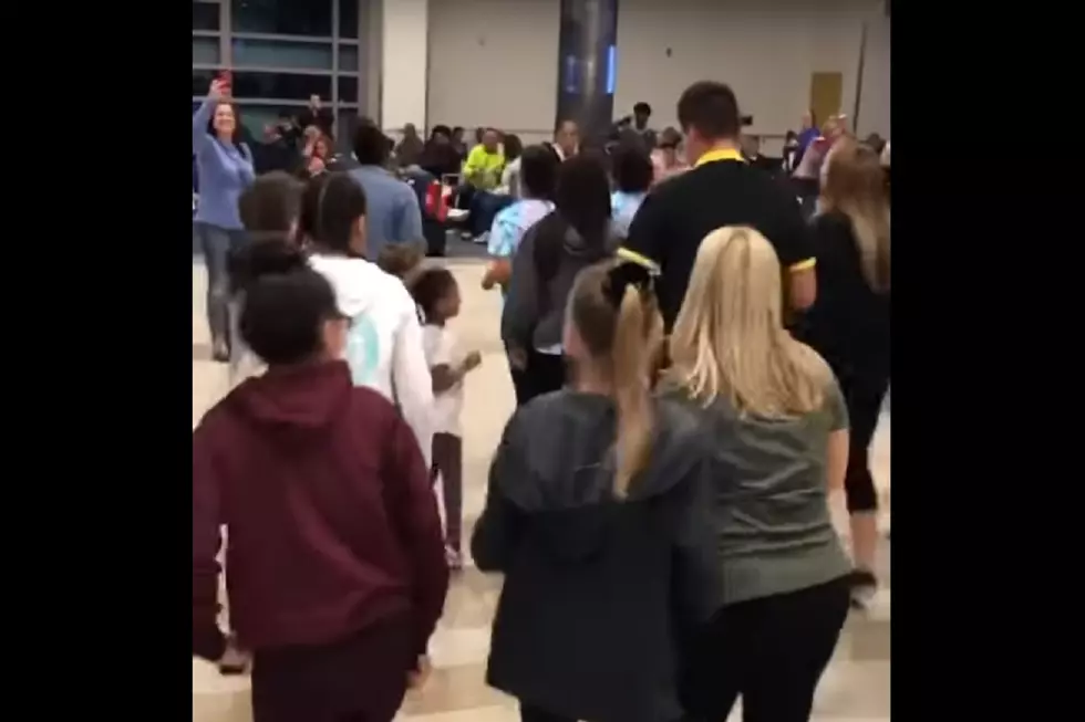 Video of South Jersey Cheerleaders Airport Dance Goes Viral