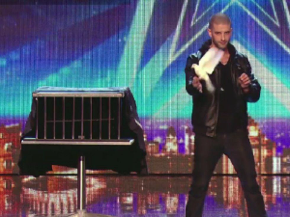 Magician&#8217;s Jaw-Dropping Act on Britain&#8217;s Got Talent [VIDEO]