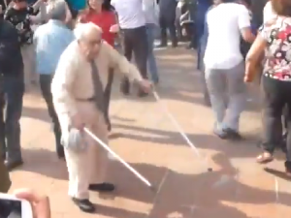 Elderly Gentleman Dances The Night Away [VIDEO]