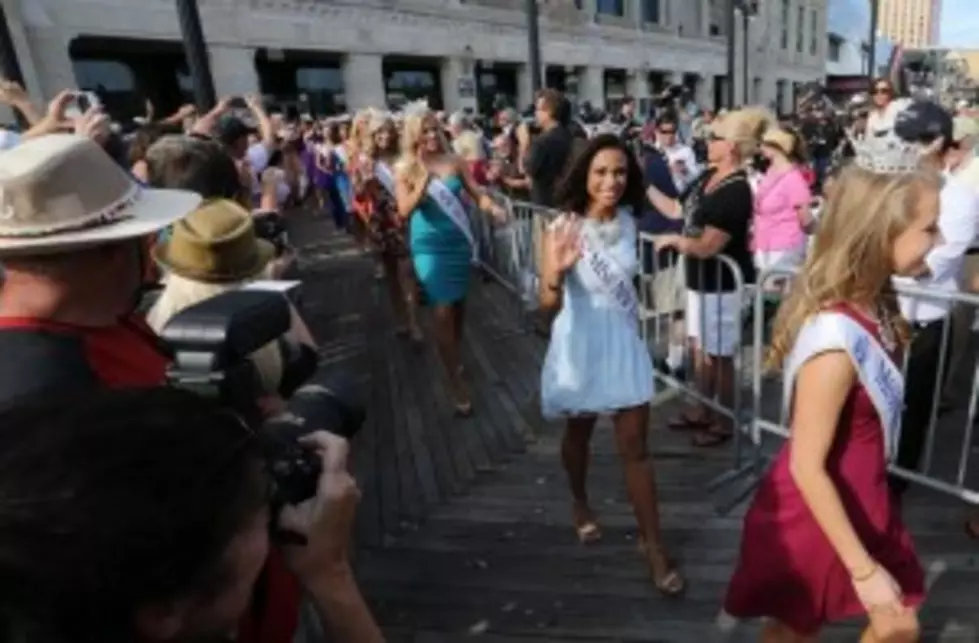 Atlantic City Welcomes Miss America 2015 Contestants