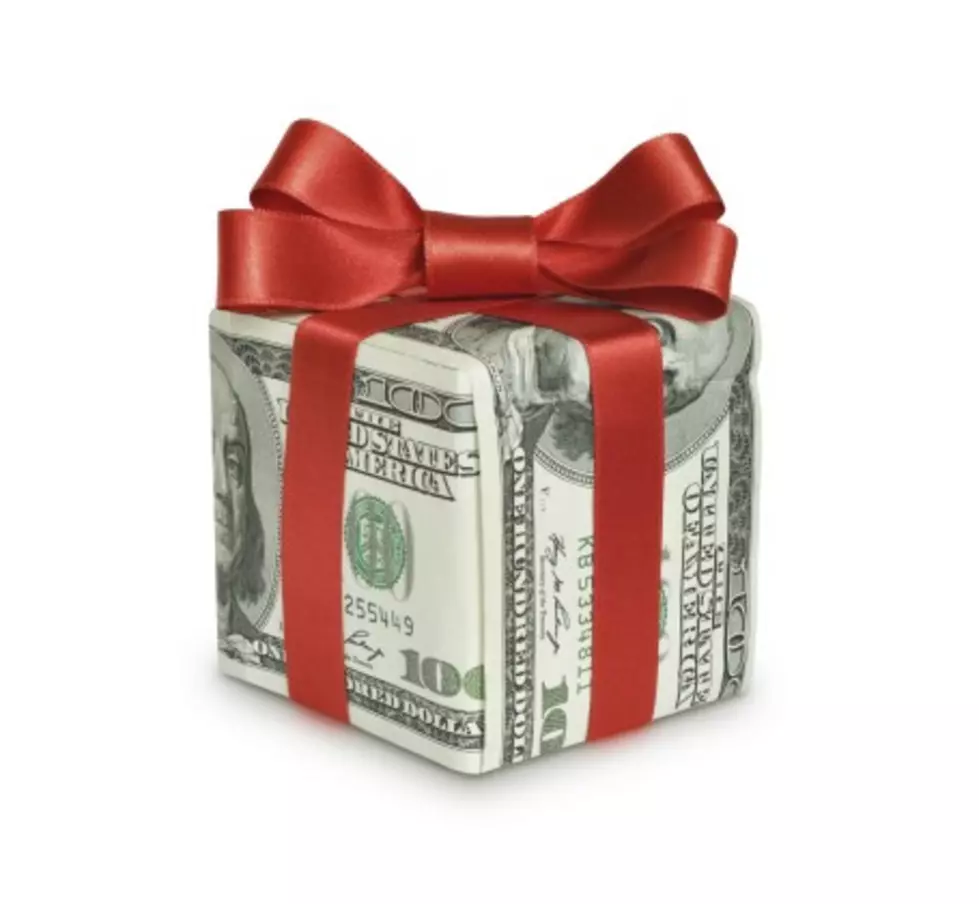 How Would You Spend $1,000 in Christmas Cash?