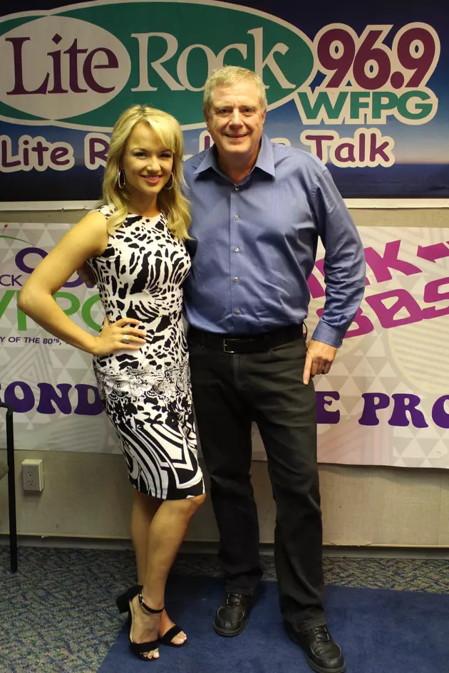 Miss America 2017 Joins The Lite Rock Morning Show