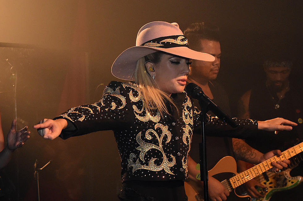 Did Taylor Swift Steal Lady Gaga’s Super Bowl Thunder? – Gabbing With Guida [WATCH]