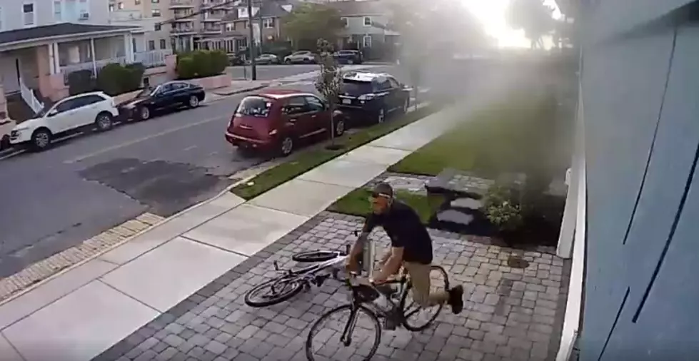 [Watch] Bike Being Stolen in Ventnor - Recognize the Thief?