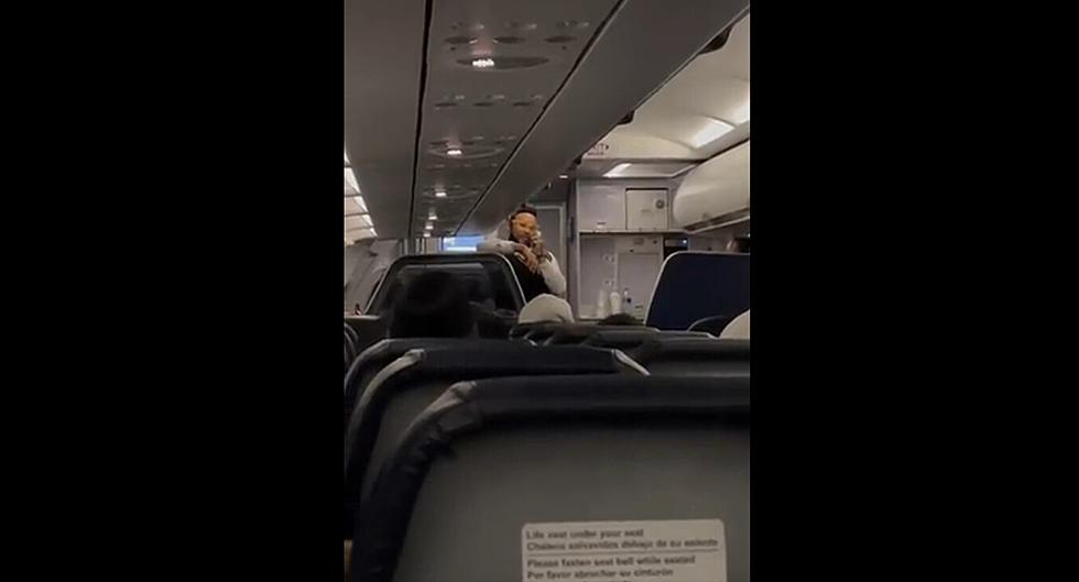 Spirit Airline Flight Attendant’s On Plane Proposal is Hilarious