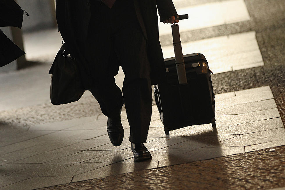 One In 5 Men Say They Couldn’t Leave For Vacation Without Packing This – [DO YOU KNOW]