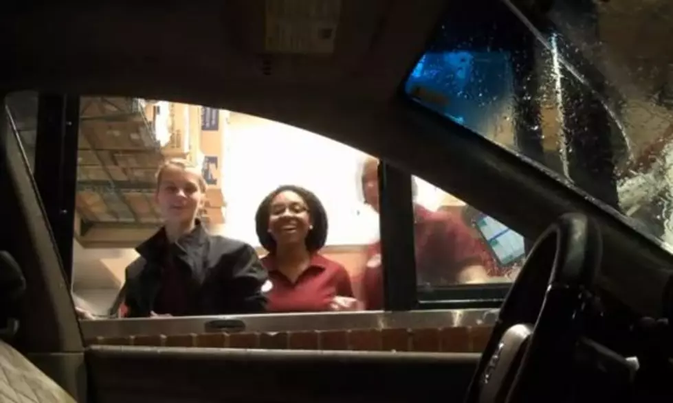 Car Pulls Up To Drive Thru With No Driver [VIDEO]