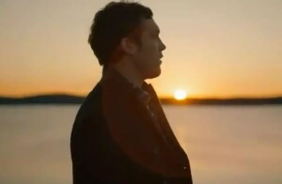 Phillip Phillips Embraces the Past for &#8216;Gone, Gone, Gone&#8217; [VIDEO]