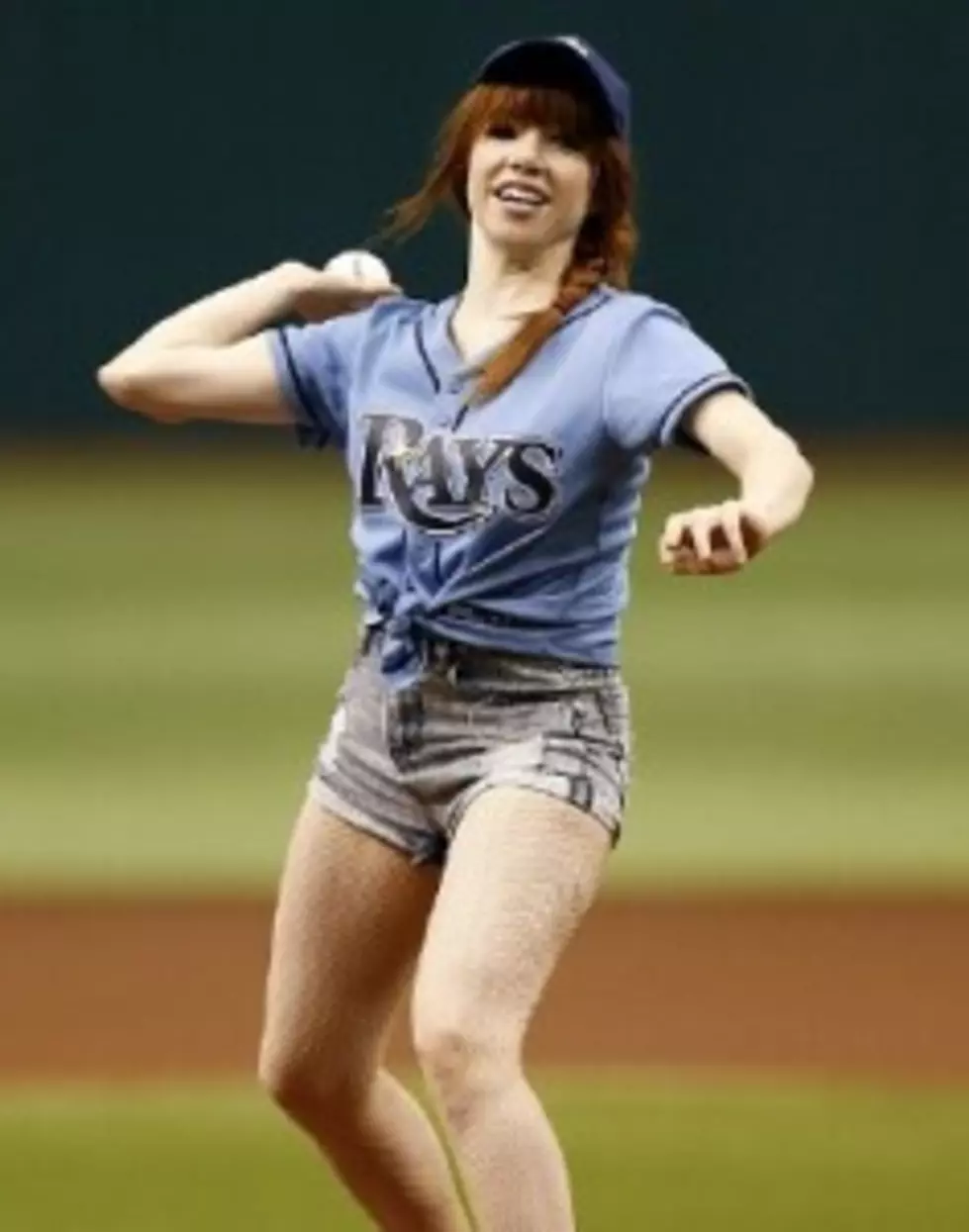 Watch Carly Rae Jepsen Throw the Worst First Pitch Ever [VIDEO]