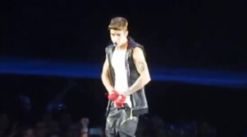 Justin Bieber Shoves Fan’s Phone Down His Pants [VIDEO]