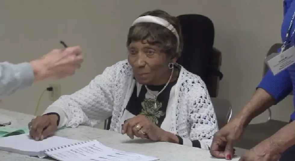 96-Year-Old New Jersey Voting Polls Worker is a True American