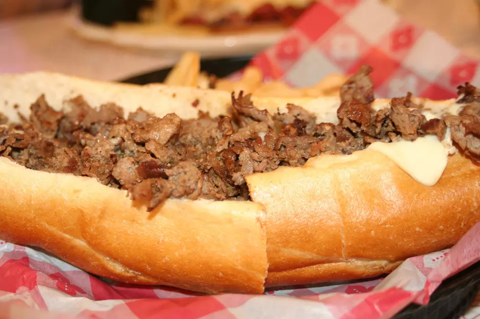 This Guy’s Eaten 275 Cheesesteaks, and His Favorite is from Jersey! [VIDEO]