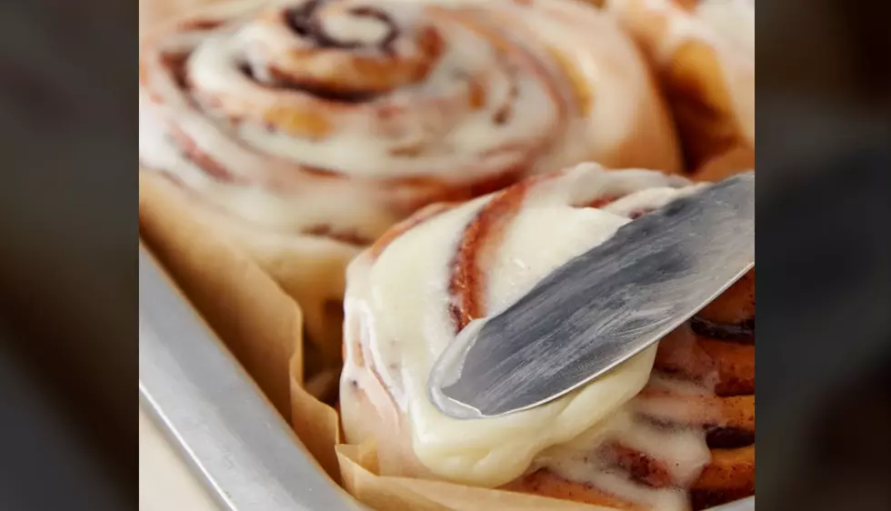 You Can Now Buy Cinnabon’s Signature Frosting By the Pint