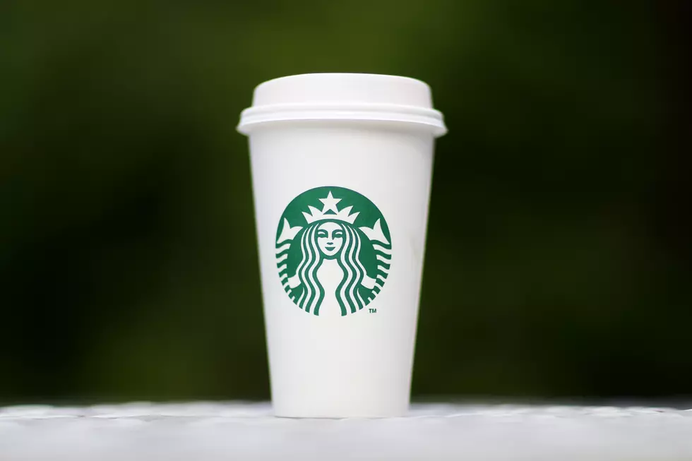Starbucks Offering Free Coffee to Healthcare Workers All December