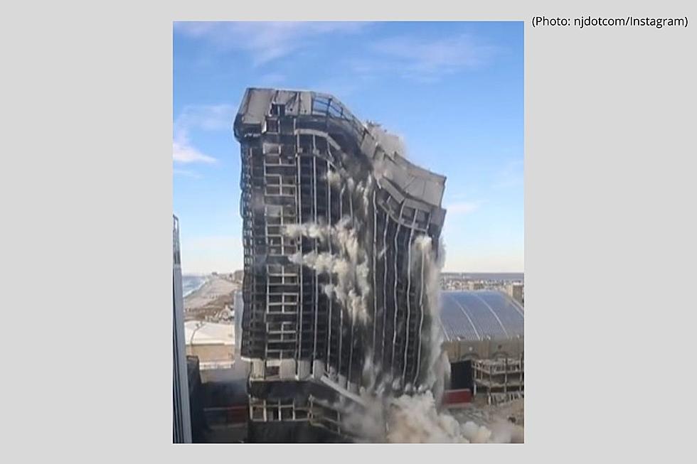 The Coolest (and Clearest) Shot We&#8217;ve Seen Yet of the Trump Plaza Implosion [VIDEO]
