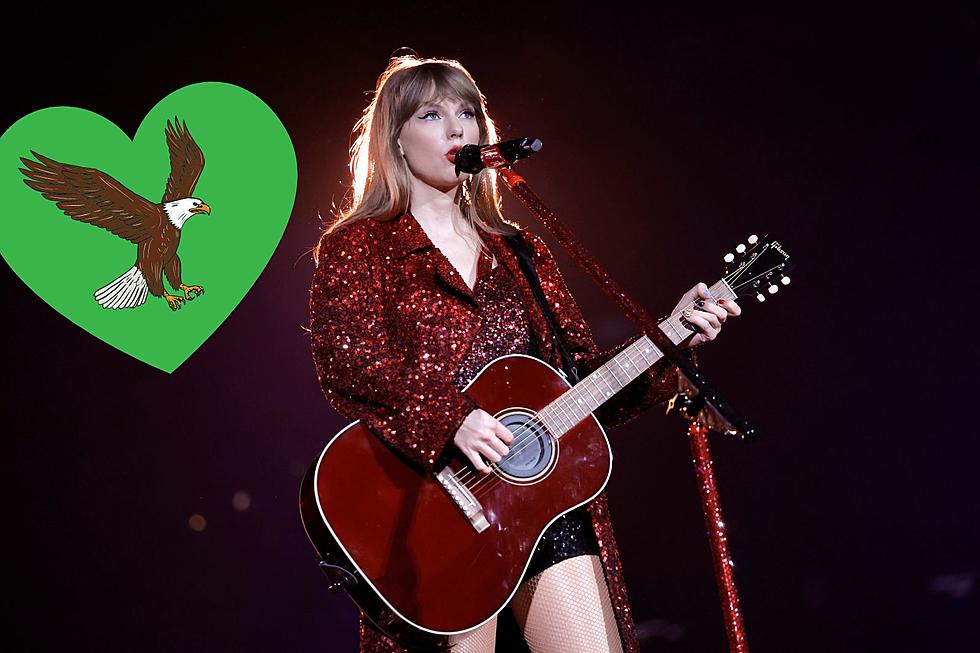 Taylor Swift Spotted Supporting the Philadelphia Eagles