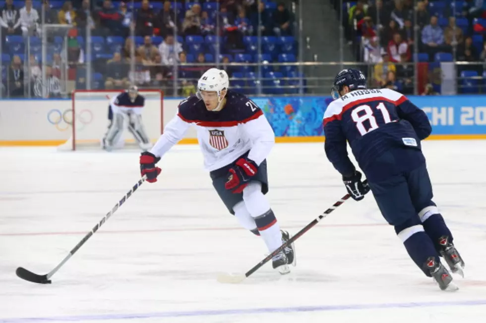 U.S. Hockey Routs Slovakia In Opener