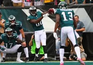 First and 10: Eagles Rout Cardinals, Improve to 4-1