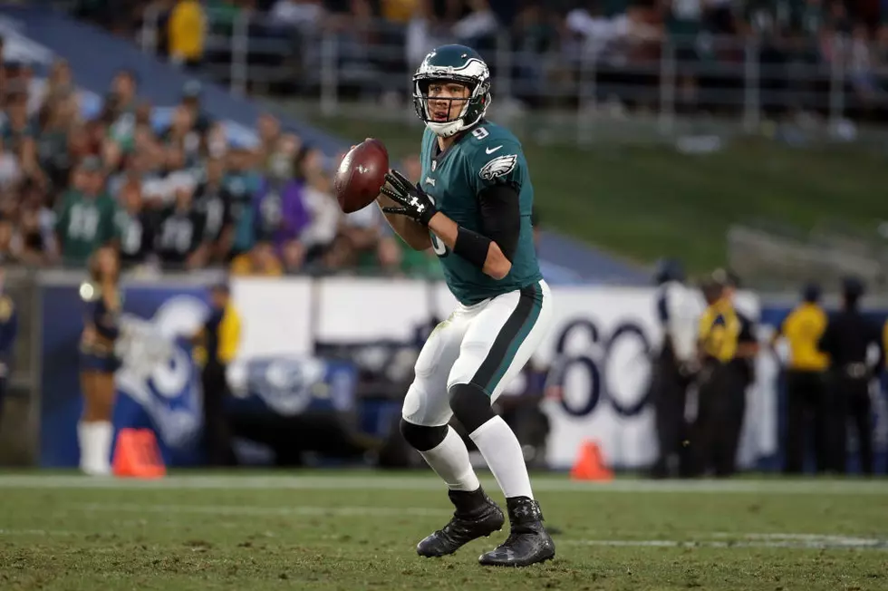 Bradham: Nick Foles Can Make Plays – He’s A True Leader