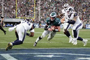 Eagles Top Rams in Shootout; Team Fears Torn ACL for Wentz