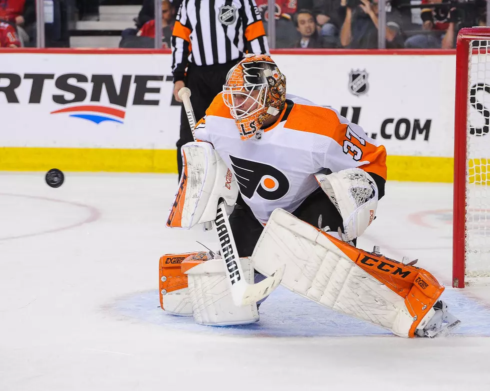Elliott, Flyers Hold On for Win Over Blue Jackets