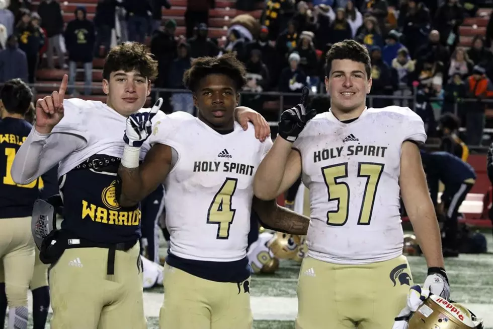 Holy Spirit Dominates in State Final, Downs St. Joe’s