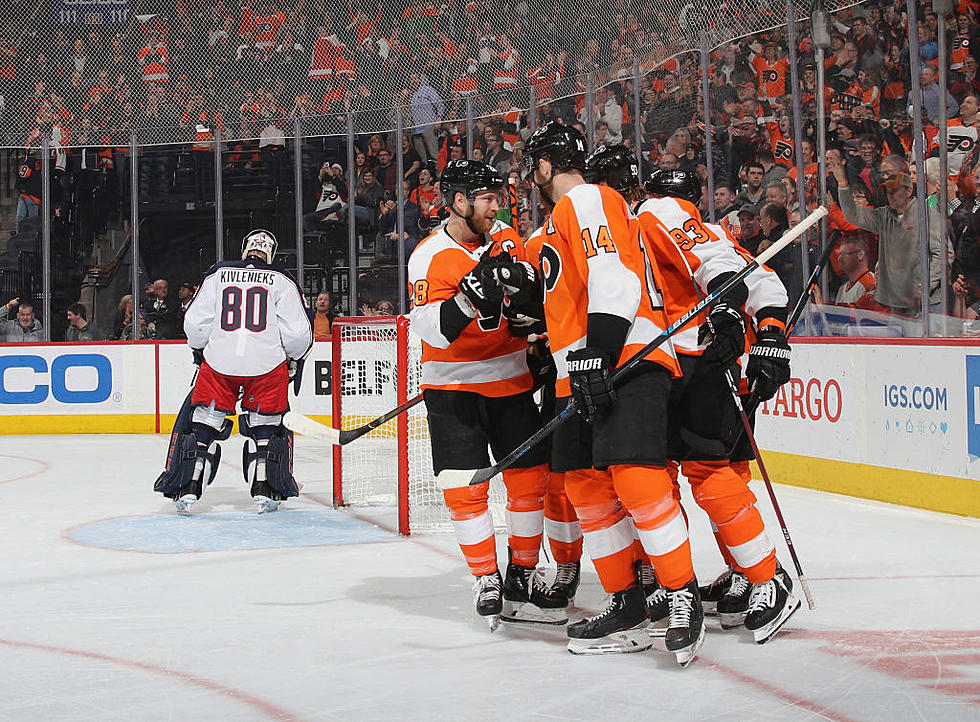 Giroux Sets Flyers Record as Flyers Roll Past Blue Jackets