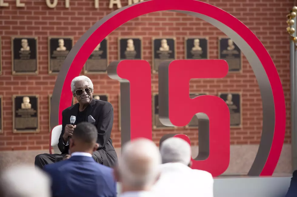Phillies Retire Dick Allen’s No. 15 in Moving Ceremony