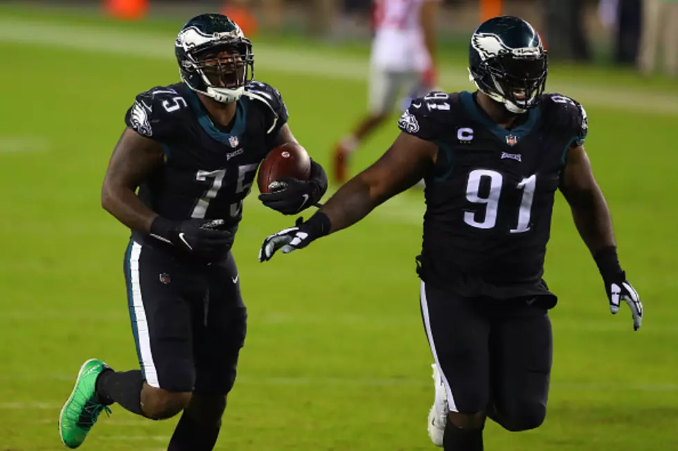 Eagles Rally to Beat Giants 