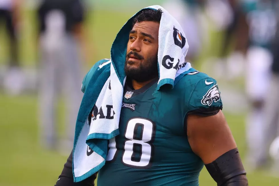 Eagles' Jordan Mailata Sings 'Perfect' on The Masked Singer