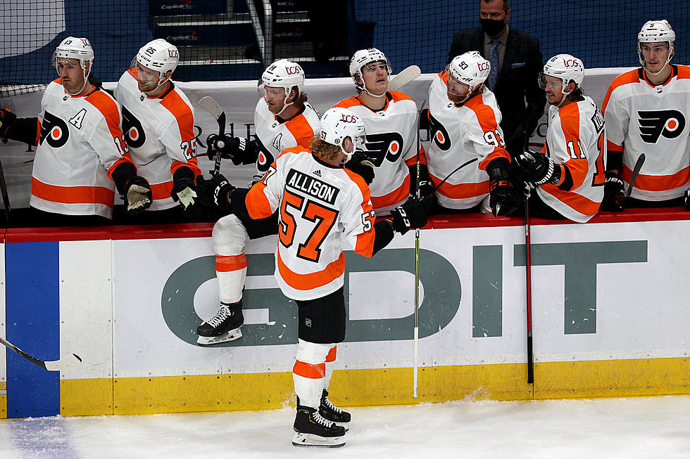 Allison’s 2 Goals Pace Flyers to Win Over Capitals