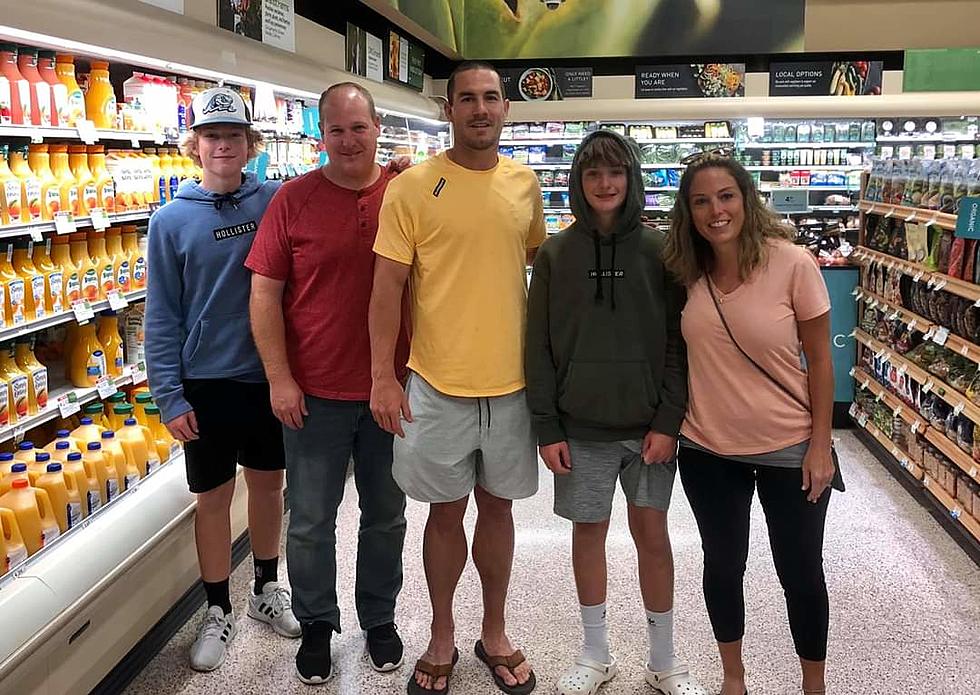 Egg Harbor Twp., NJ Family Meets Phillies All-Star in Grocery Store