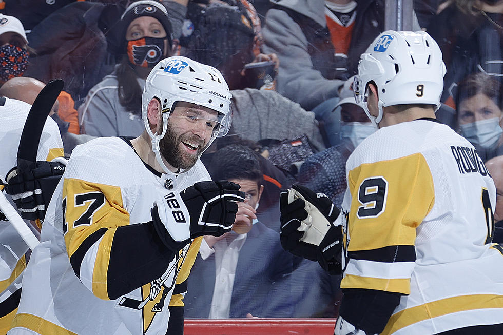Rust, Penguins Rout Shorthanded Flyers