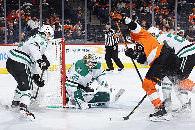 Late Goal for Stars Hands Flyers 12th Straight Defeat