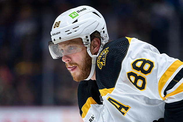 Pastrnak Hat Trick Lifts Bruins to Record-Setting Win Over Flyers