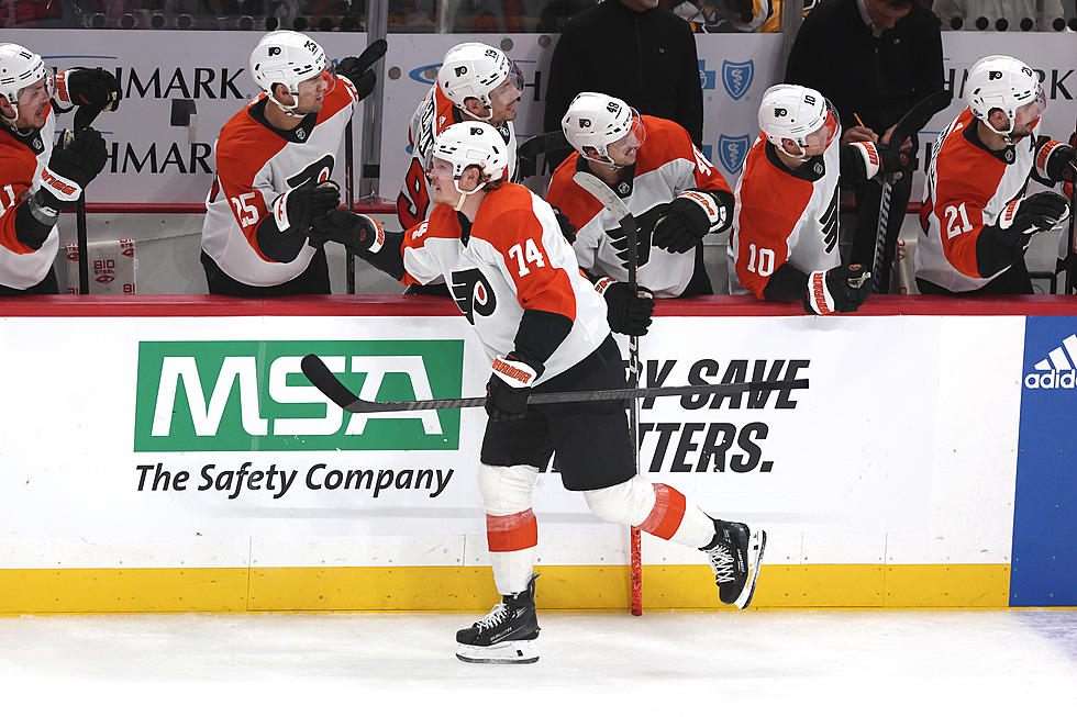 Tippett’s Beauty Lifts Flyers to Road Trip Sweep