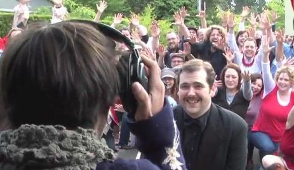 Live Lip Dub Proposal to &#8216;I Think I Want to Marry You&#8217; [VIDEO]