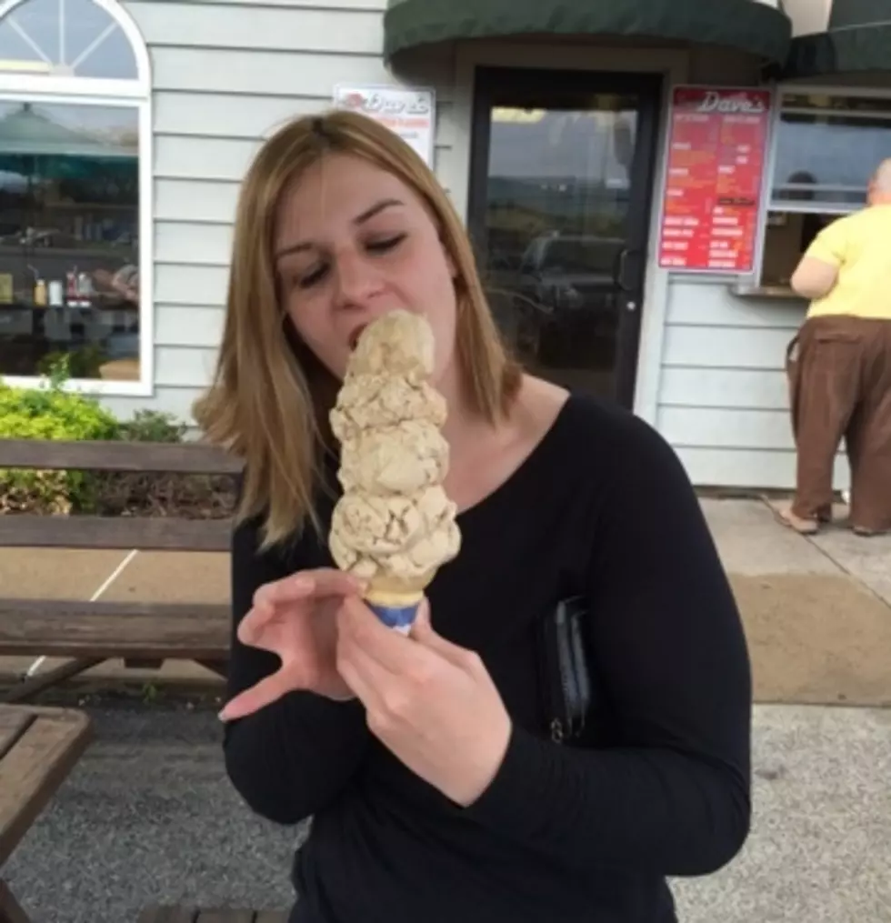 Dave’s Diner and Their Enormous Ice Cream Cones – New to Naomi [VIDEO AND PHOTOS]