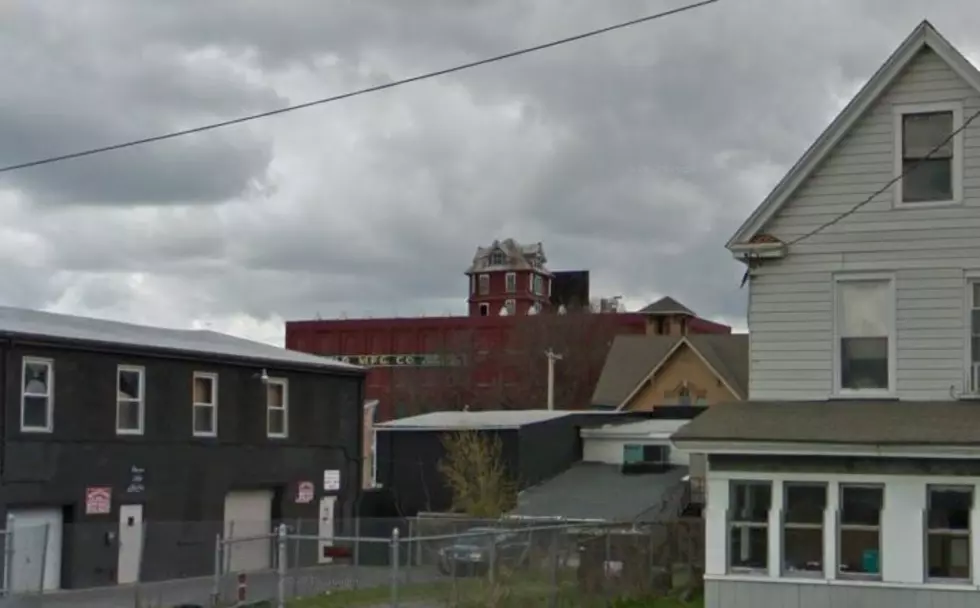 Why is There a House On Top of This Building in Syracuse? [PHOTOS]