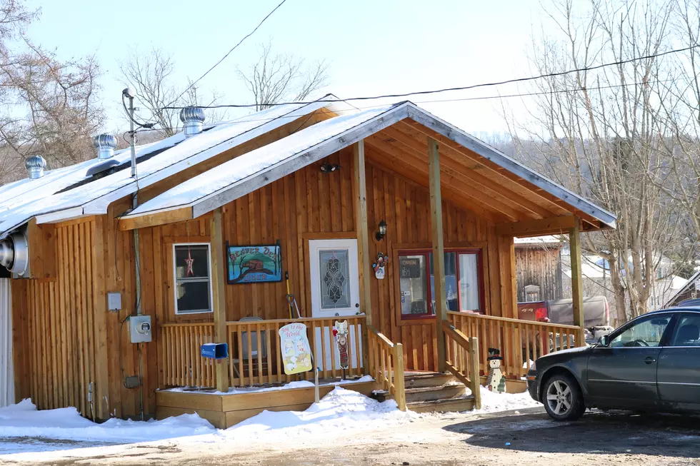 Small Town Eats: Beaver Den Diner in Brookfield