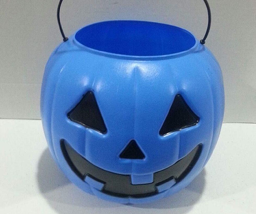 Is A Blue Pumpkin Telling You A Trick or Treater Has Autism?