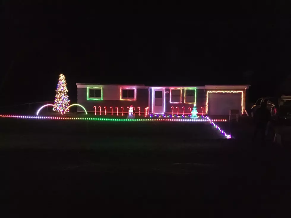 13-Year-Old Upstate NY Boy Codes Spectacular Christmas Light Show