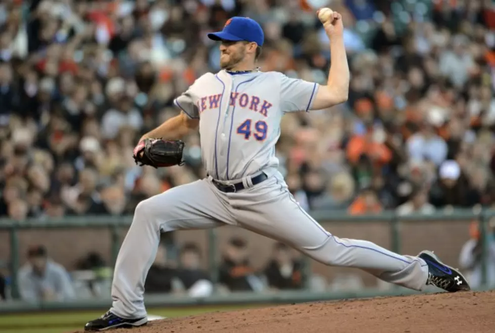 Mets Nip Giants 2-1 With Strong Outing From Niese