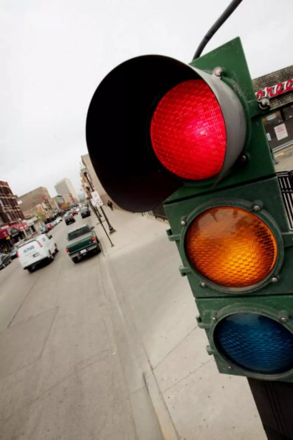Traffic Signals to Go Into Three Color Operation in Frankfort