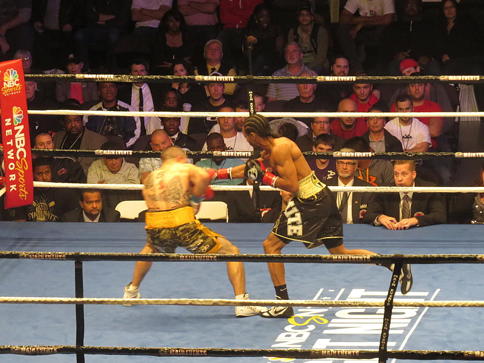Karl Dargan vs. Mike Brooks Photo Gallery &#8211; NBC Fight Night at Turning Stone 11-16-13