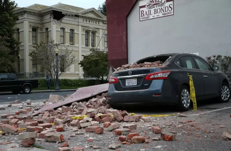 Three Critically Injured After California Quake [PHOTOS]