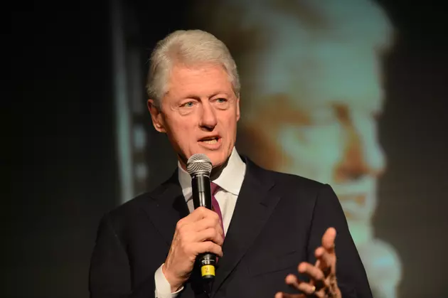 Former President Clinton To Speak At NY Colleges&#8217; Graduation