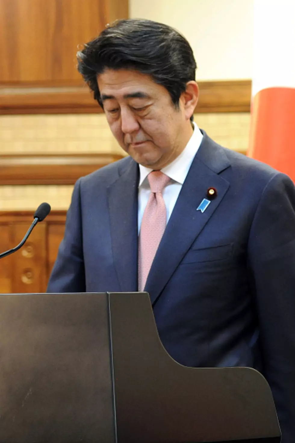 Japanese People Mourn Death of Kenji Goto, PM Shinzo Abe Condemns Islamic State Group