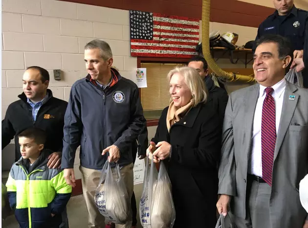 Utica Food Pantry Holds Thanksgiving Turkey Giveaway